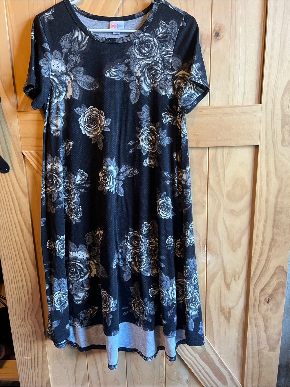 LuLaRoe Carly Black with Grey Tattoo Style Floral Swing Dress Size M Goth Spring